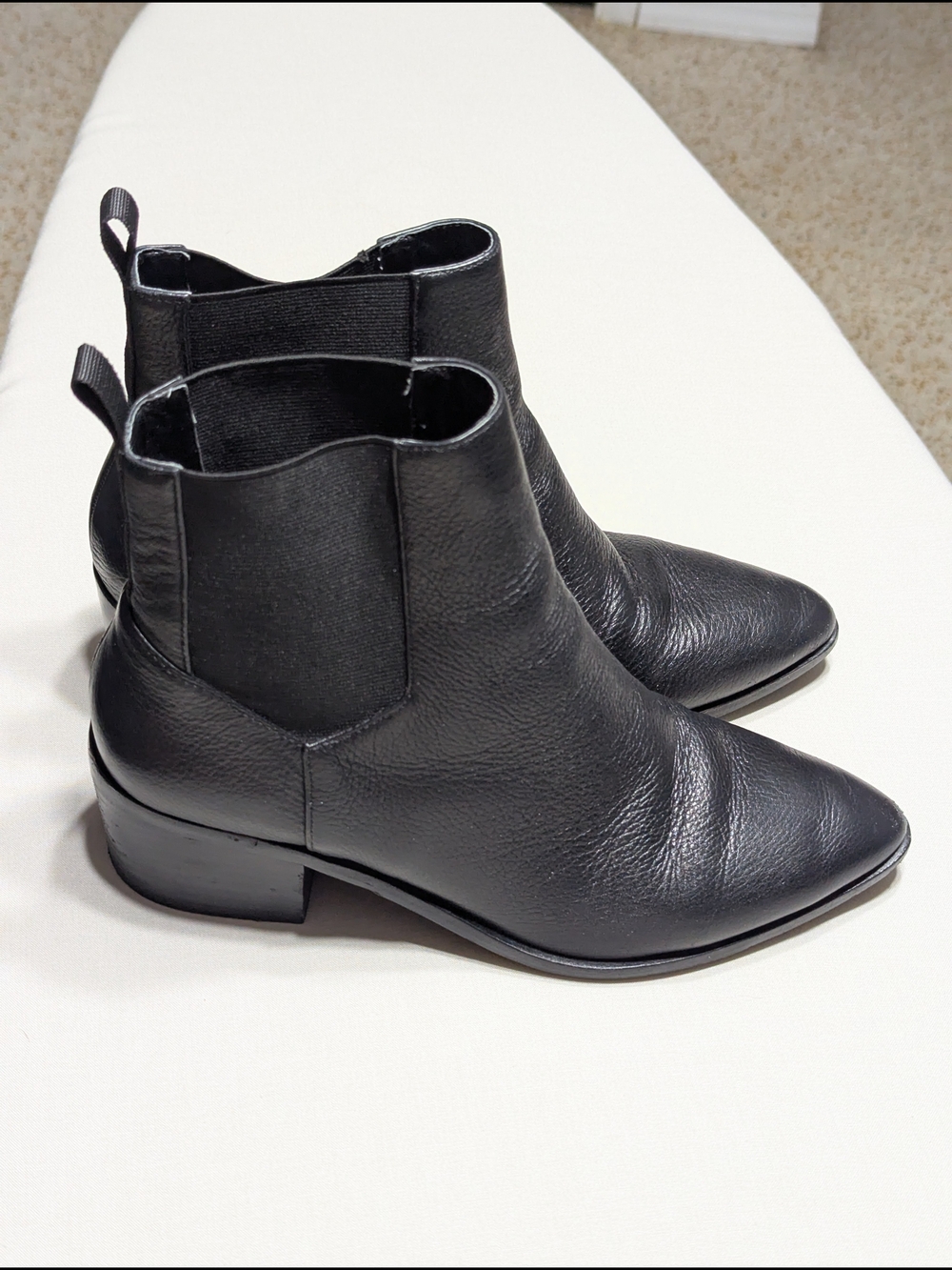 Chinese Laundry Black Leather Ankle Booties